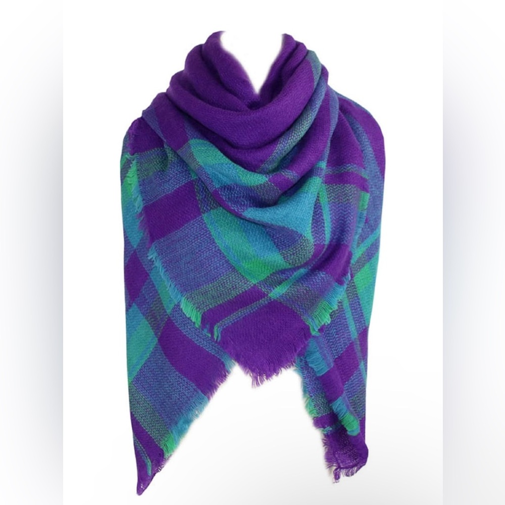Woman’s flannel shawl scarf 🧣 winter fall Scottish fashion style blanket